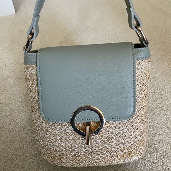 Handbags - NWT Oliver and Annis Handbag